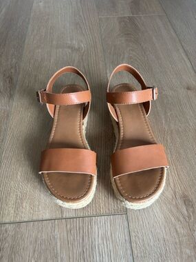 Francesca's Collections Tan Leather Espadrille Sandals